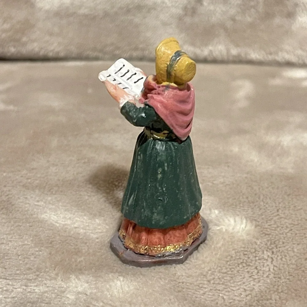 Vintage Lemax 1999‎ Caroling  Woman Christmas Village Figurine Dept 56 Miniature